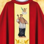 Chasuble rouge brodée Saint Jean Népomucène