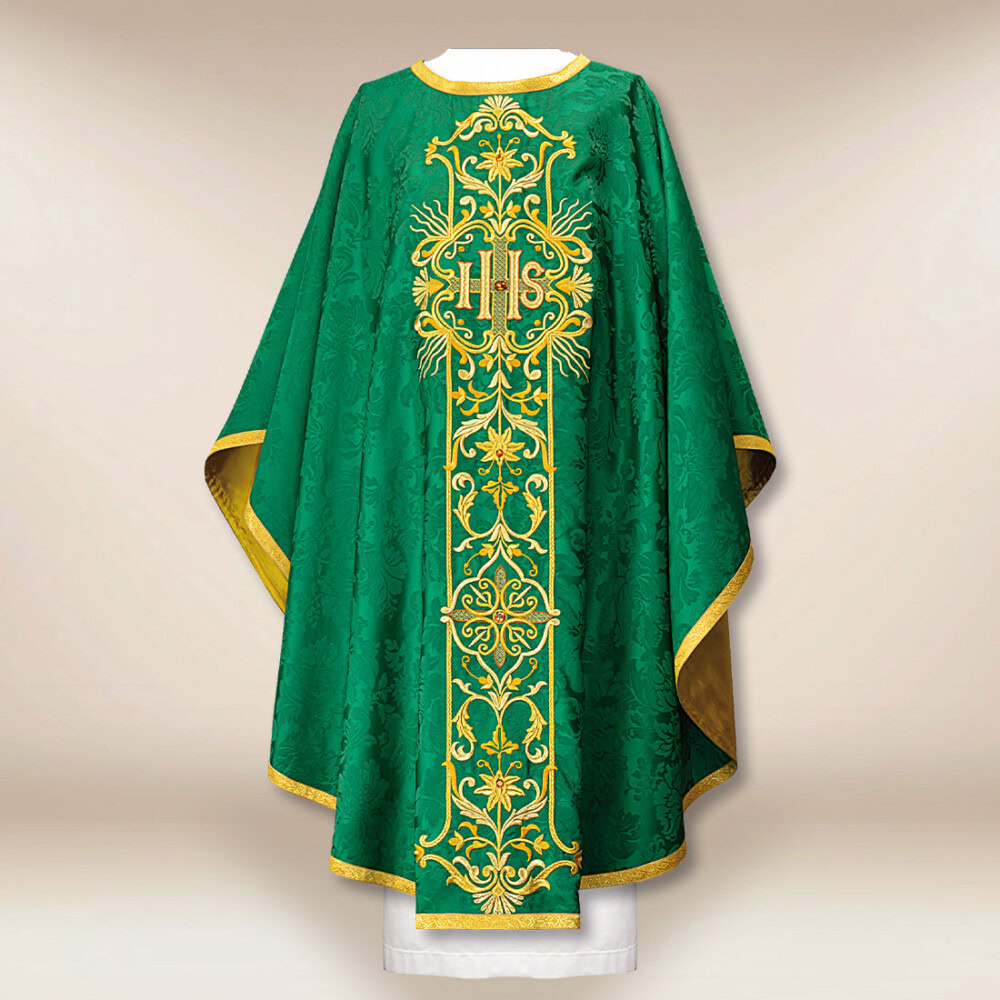 Chasuble brodée verte avec IHS