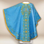 Chasuble mariale brodée bleue