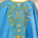 Chasuble mariale brodée bleue