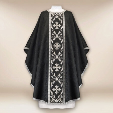 Chasuble liturgique brodée noire