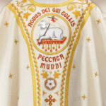 Chasuble brodée Agneau de Dieu premium
