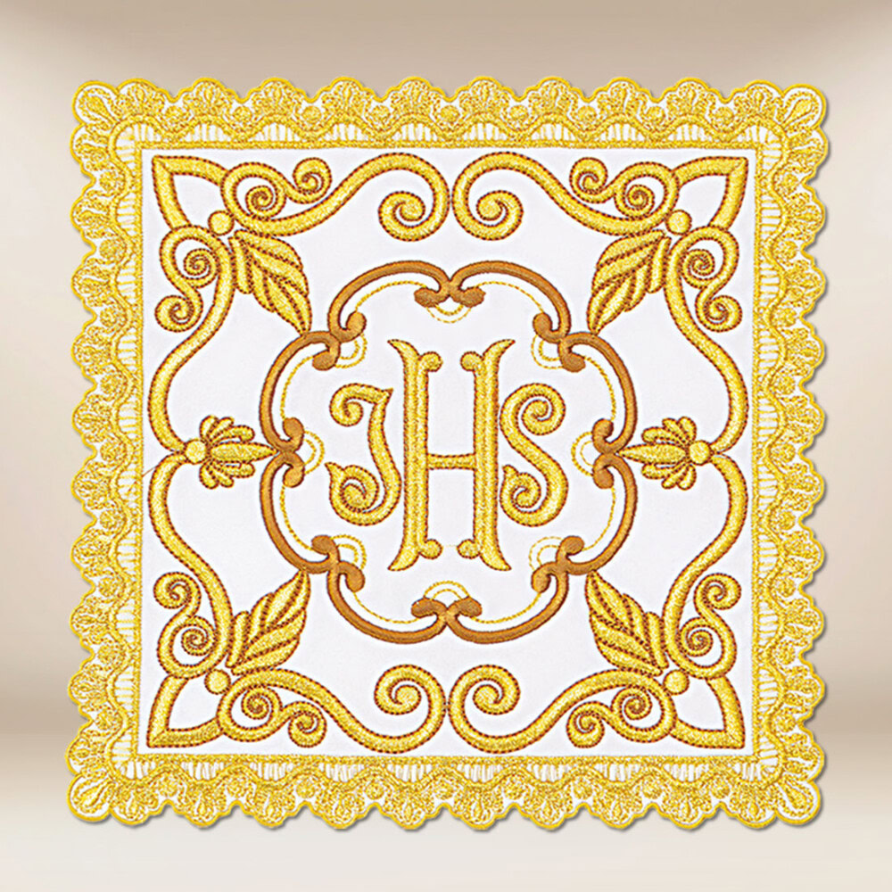 Pale brodée richement avec du fil d’or