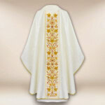 Chasuble brodée ecru en jacquard
