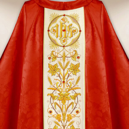 Chasuble brodée en jacquard rouge
