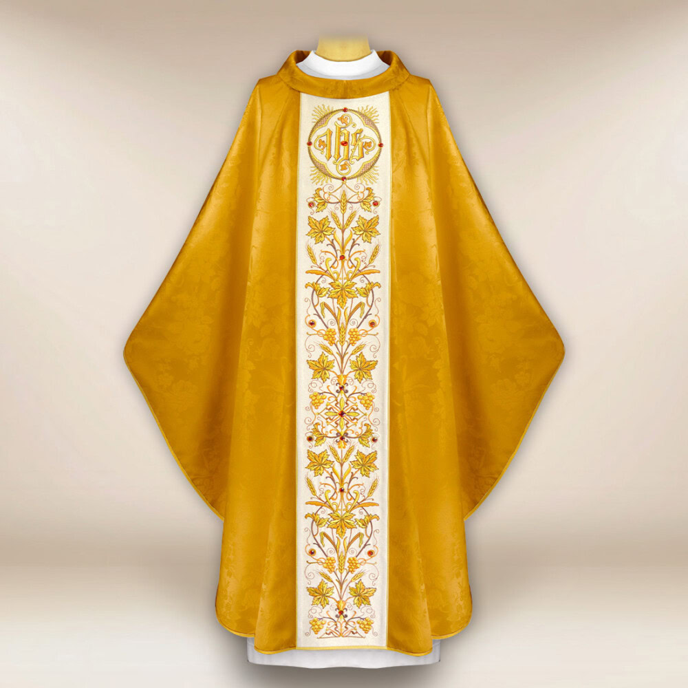 Chasuble brodée en jacquard doré