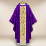 Chasuble brodée avec PX Christum