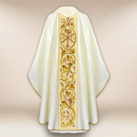 Chasuble brodée avec PX Christum