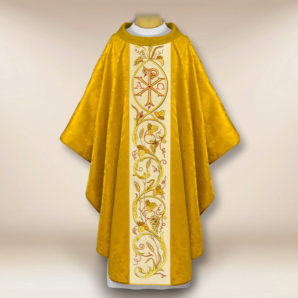 Chasuble brodée avec PX Christum