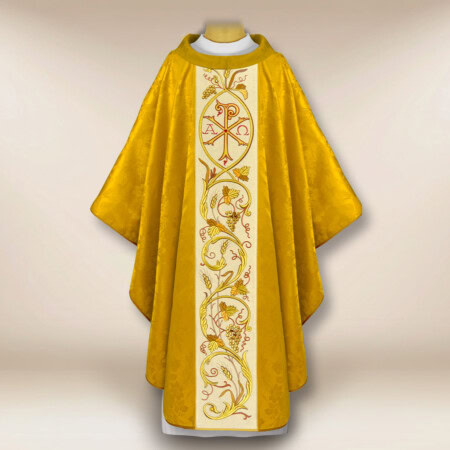 Chasuble brodée avec PX Christum