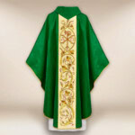 Chasuble brodée avec PX Christum