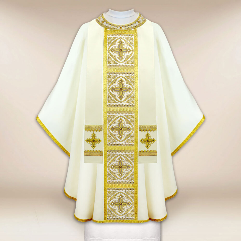 Chasuble brodée écrue avec croix