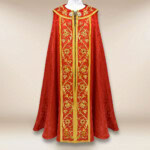 chape liturgique rouge IHS brodée
