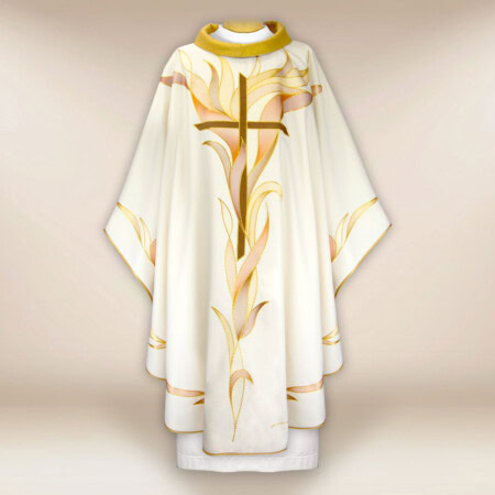 Chasuble liturgique brodée ecru avec croix