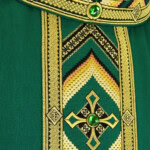 Chasuble brodée verte