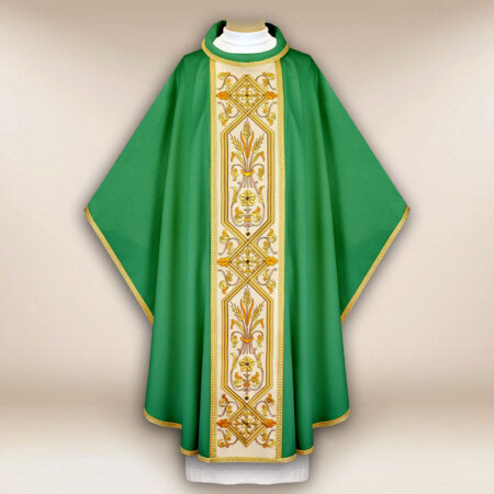 Chasuble brodée verte avec ceinture