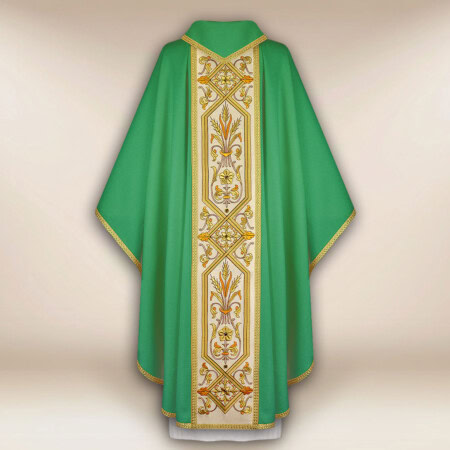 Chasuble brodée verte avec ceinture