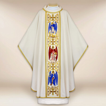 Chasuble brodée liturgique avec l'image des Archanges