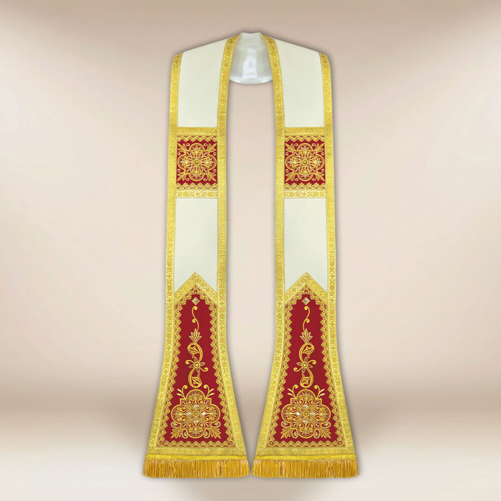 Étole romaine écrue avec panneaux bordeaux et broderie dorée