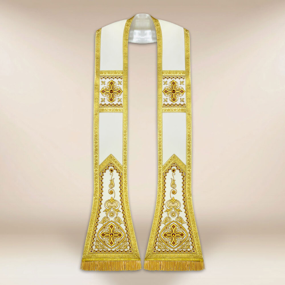 Étole romaine écrue avec croix