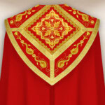 Chape liturgique rouge