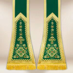 Étole romaine verte brodée