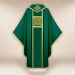 Chasuble liturgique verte brodée avec ceinture