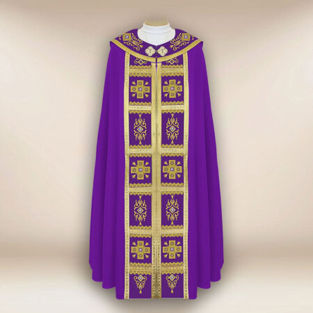 Chape liturgique violette brodée avec des croix