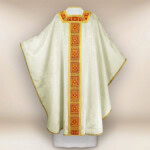 Chasuble liturgique brodée classique