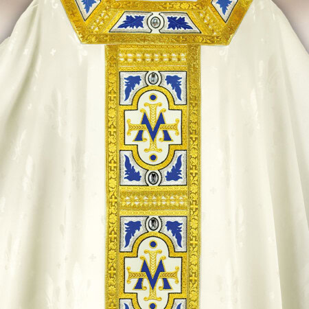 Chasuble liturgique mariale brodée