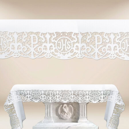 Nappe brodée avec motif IHS en broderie blanche