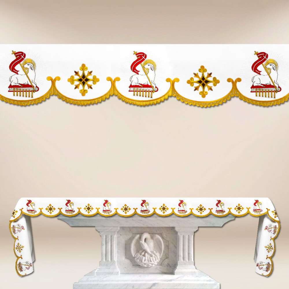 Nappe d’autel brodée avec des Agneaux
