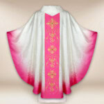 Chasuble liturgique moderne rose
