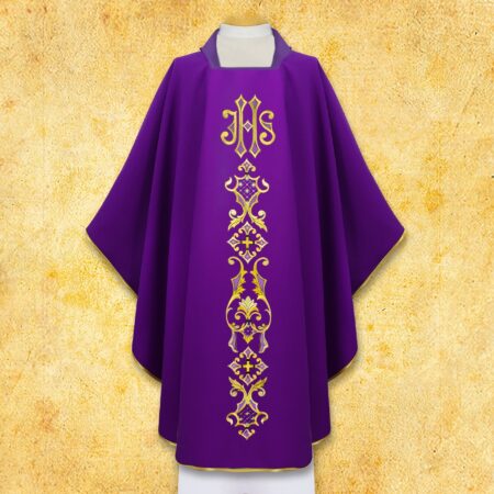 Chasuble liturgique brodée violette avec le syNotre-Dameole IHS