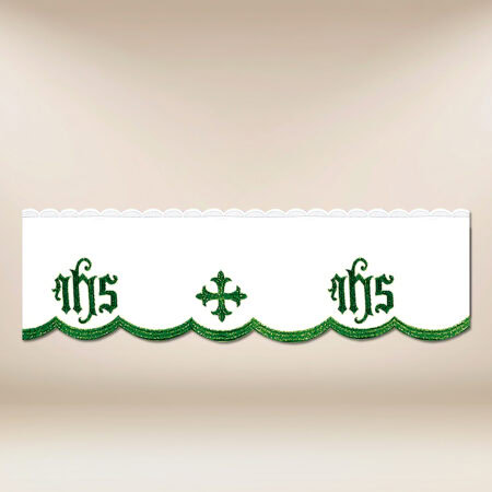 Dentelle liturgique brodée verte