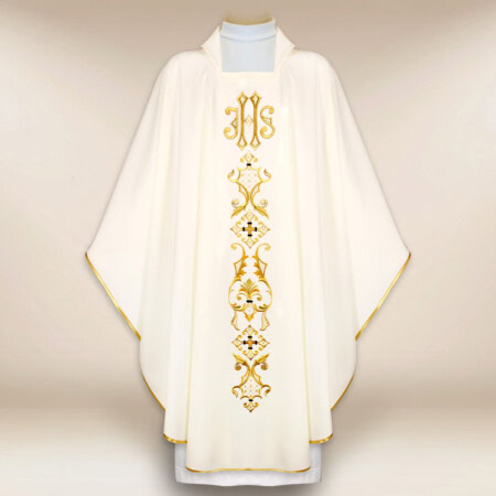 Chasuble liturgique brodée ecru avec le syNotre-Dameole IHS