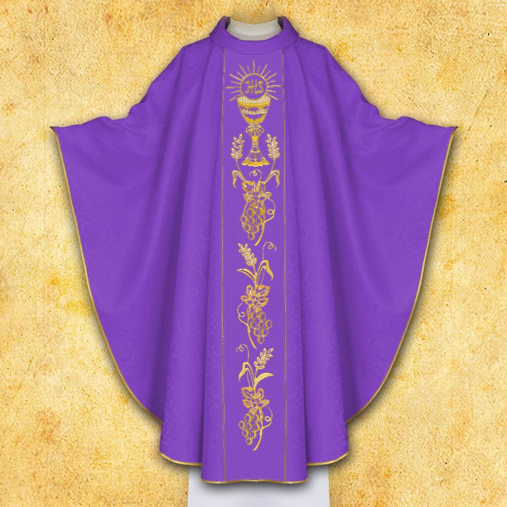 Chasuble avec ceinture brodée