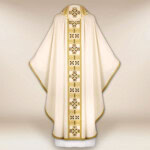 Chasuble liturgique écrue brodée