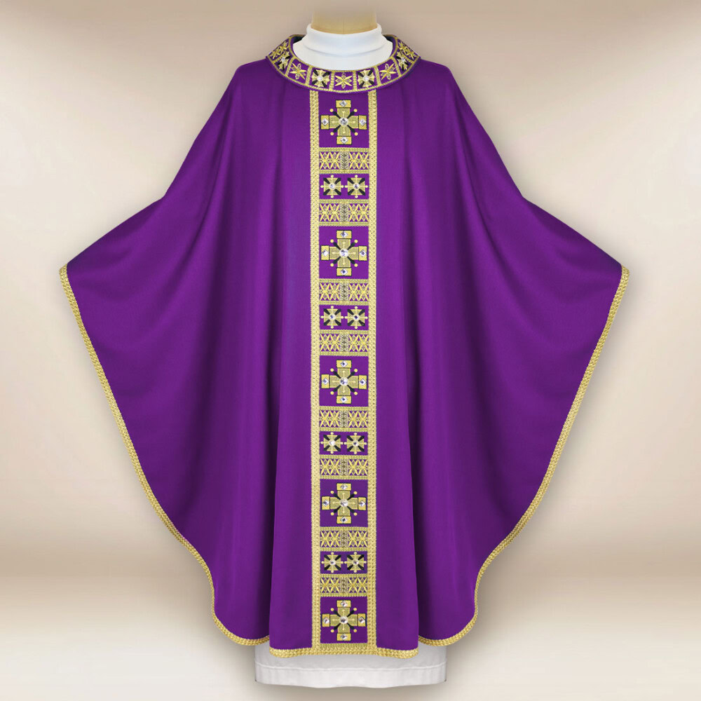 Chasuble liturgique violette brodée