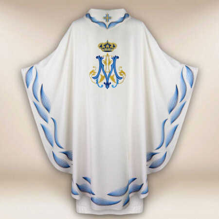 Chasuble mariale brodée écrue