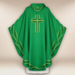 Chasuble brodée verte