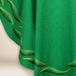 Chasuble brodée verte