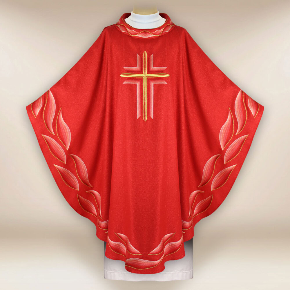 Chasuble brodée rouge