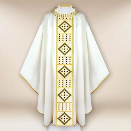 Chasuble liturgique écrue brodée