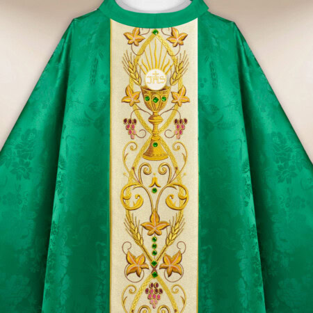 Chasuble brodée avec motif de calice