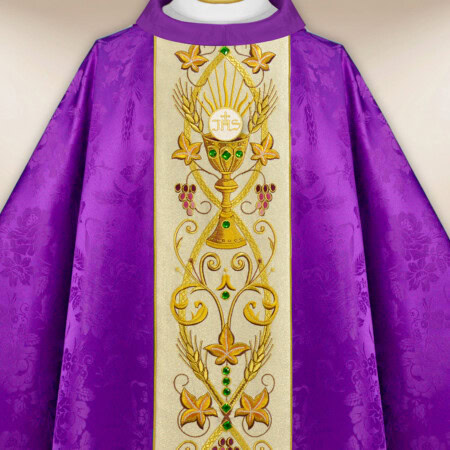 Chasuble brodée avec motif de calice