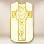 Chasuble romaine brodée avec IHS écru