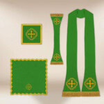 Chasuble romaine brodée verte