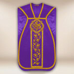 Chasuble romaine brodée violette