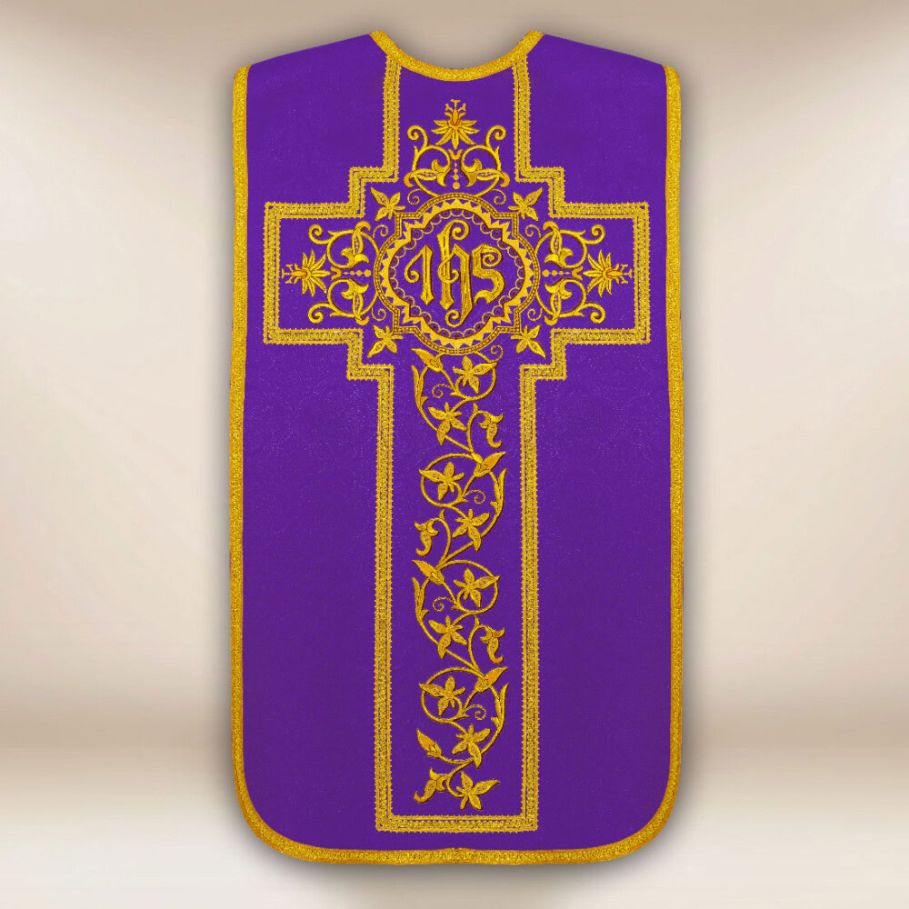 Chasuble romaine brodée violette